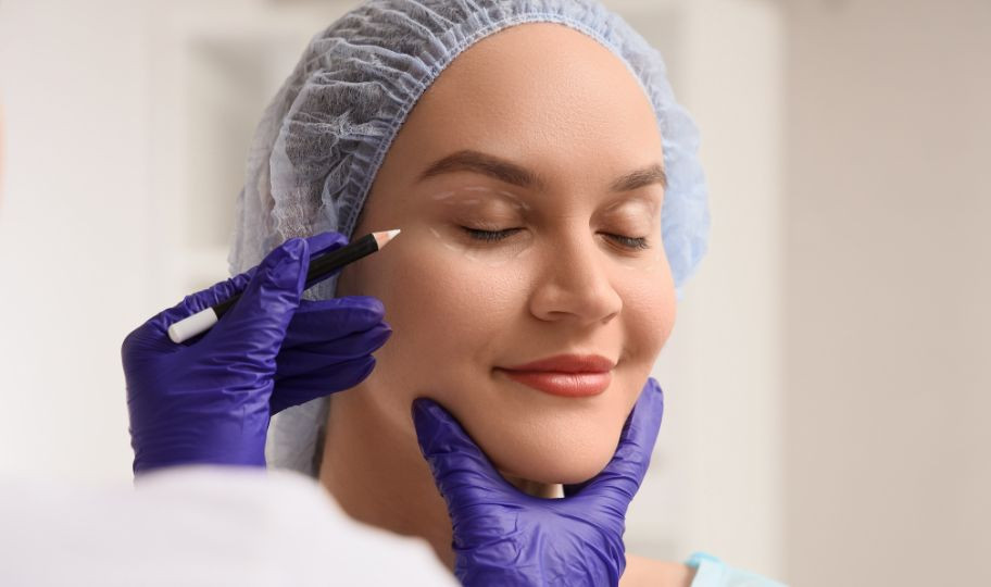 Пластика век